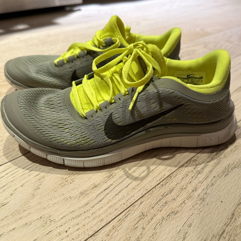 Nike Free Sneakers